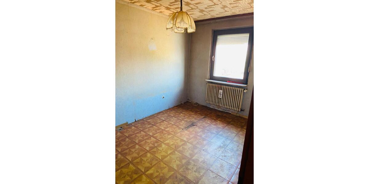 Reihenhaus Blieskastel - 4 Zimmer, 70 m&sup2;, 71.000&euro; | Angebot:25964766