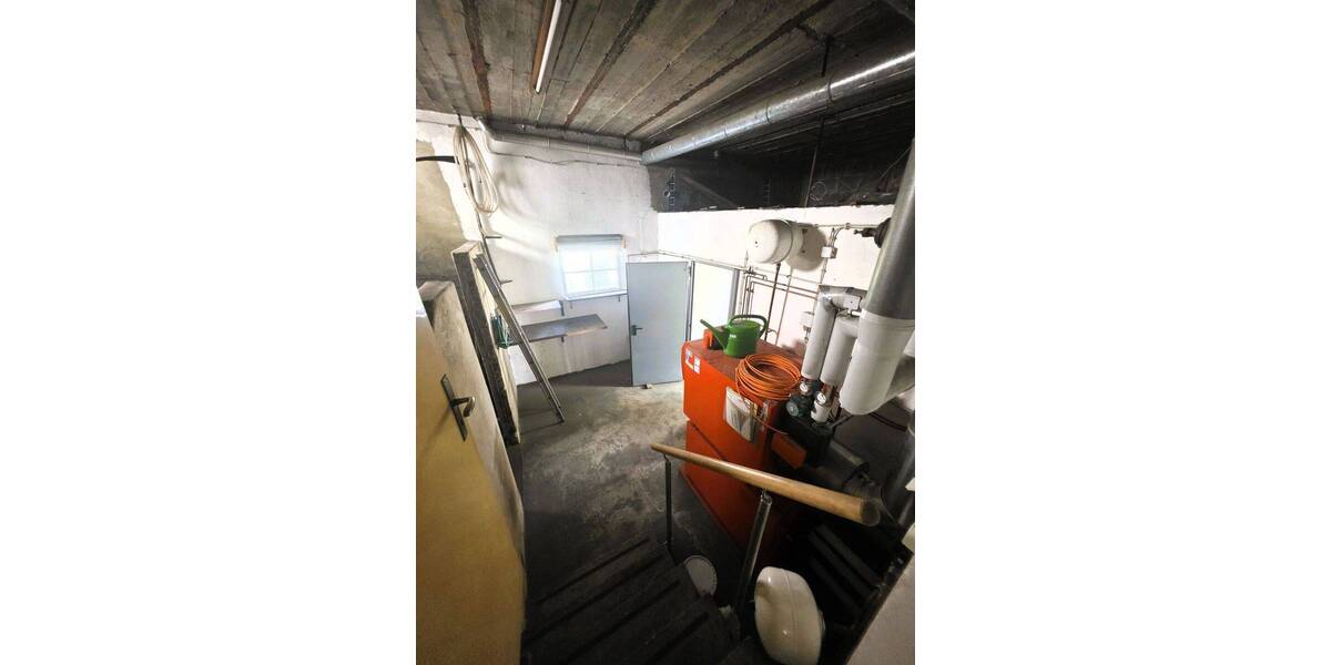 Mehrfamilienhaus, Wohnhaus Quierschied - 7 Zimmer, 170 m&sup2;, 225.000&euro; | Angebot:26804399