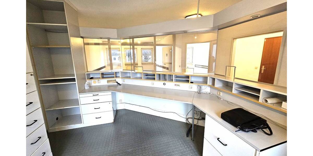 Gewerbeobjekt Saarbrücken Bübingen - 8 Zimmer, 175 m&sup2;, 250.000&euro; | Angebot:25743580