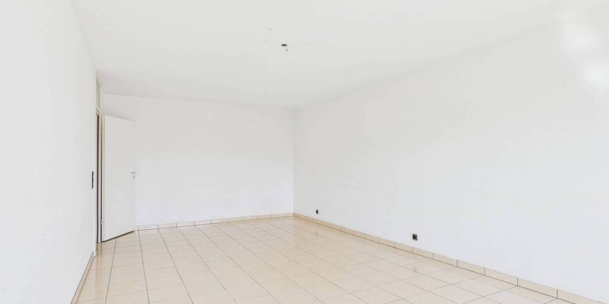Etagenwohnung Neunkirchen/Saar Innenstadt - 3 Zimmer, 92 m&sup2;, 129.000&euro; | Angebot:25726195