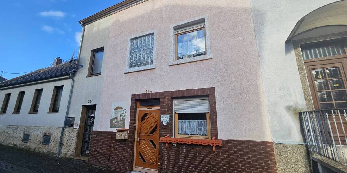 Einfamilienhaus Schiffweiler / Landsweiler-Reden Landsweiler - 4 Zimmer, 80 m&sup2;, 76.400&euro; | Angebot:26029541