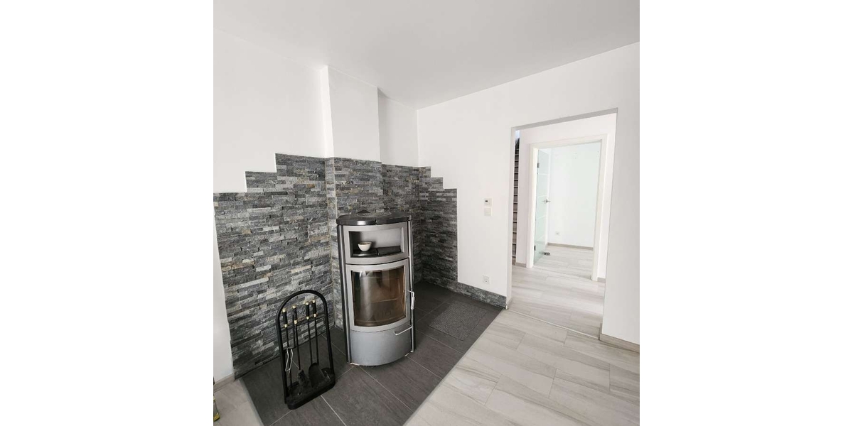 RESERVIERT - Attraktiv modernisierte Doppelhaushälfte mit hohem Wohnkomfort in Katzenbach - Doppelhaushälfte Hütschenhausen Katzenbach | Angebot:27158632