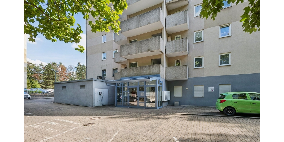 107 m² Wohnen auf einer Ebene – gepflegte Eigentumswohnung mit Fernblick in Landstuhl Atzel - Etagenwohnung Landstuhl | Angebot:27306317