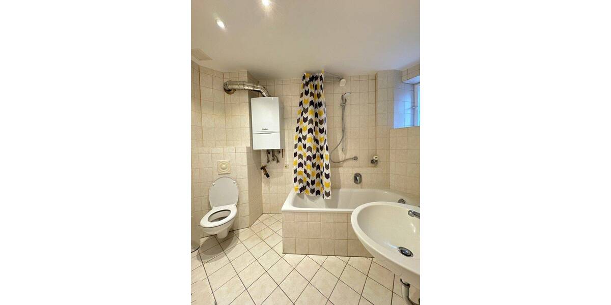 Etagenwohnung Saarbrücken / Malstatt Malstatt - 4 Zimmer, 106 m&sup2;, 800&euro; | Angebot:26894696