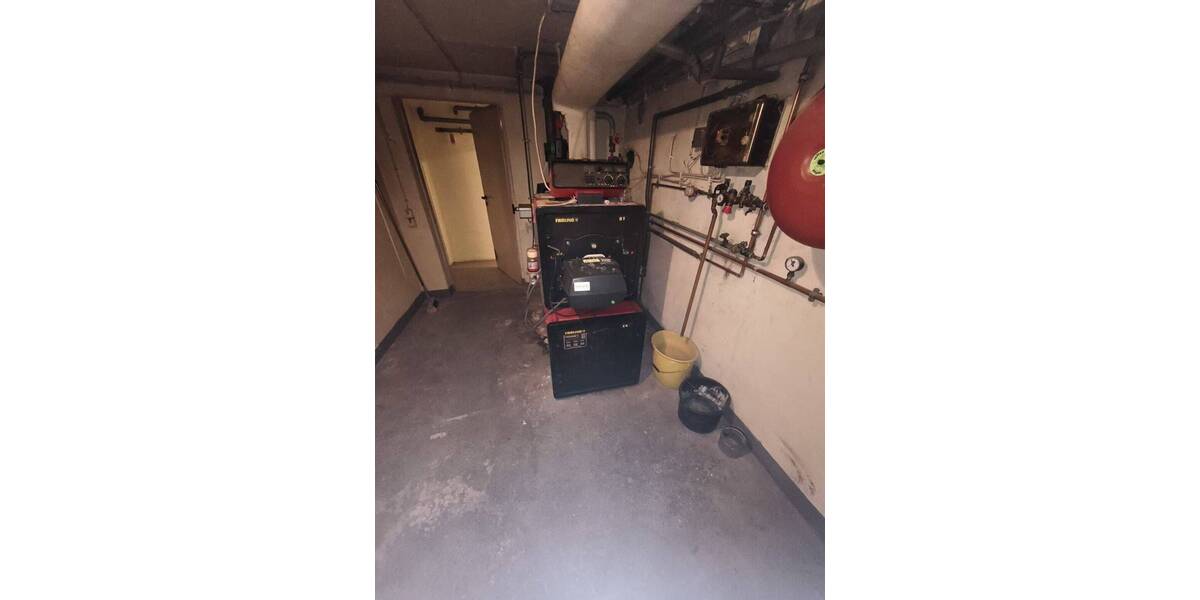 Attraktives Zweifamilienhaus in ruhiger Lage - Mehrfamilienhaus, Wohnhaus Schiffweiler Landsweiler | Angebot:26146960