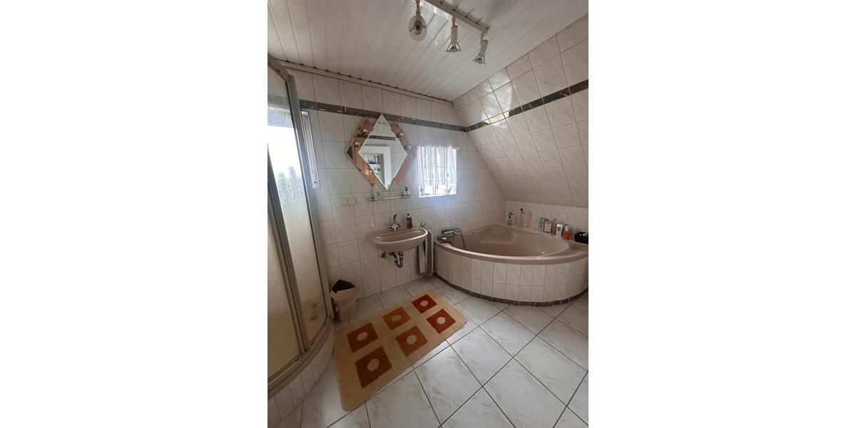 Einfamilienhaus Hermersberg - 14 Zimmer, 199 m&sup2;, 185.000&euro; | Angebot:25257193