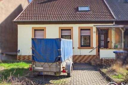 Kleines Handwerkerhaus in Elversberg mit Garten, Terrasse, Stellplatz & beheiztem Partyraum - Haus Spiesen-Elversberg Elversberg | Angebot:26055798