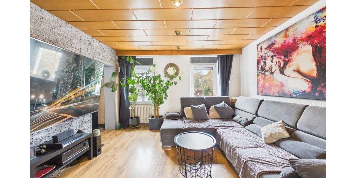Doppelhaushälfte Schiffweiler - 5 Zimmer, 111 m&sup2;, 160.000&euro; | Angebot:25835461