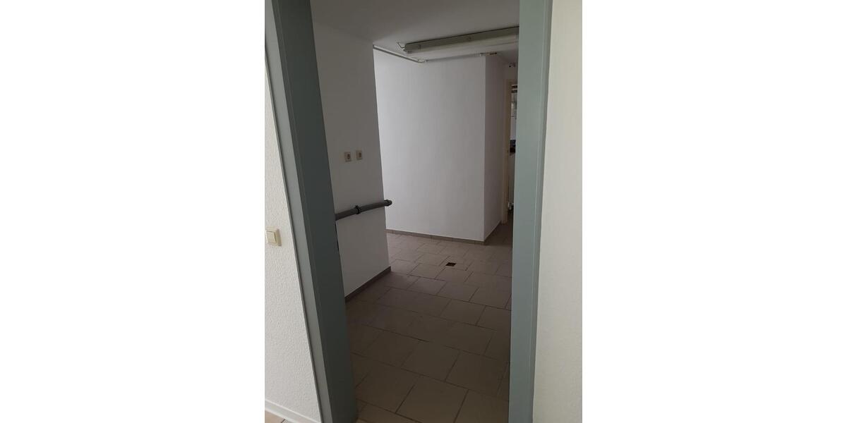Etagenwohnung Pfeffelbach - 5 Zimmer, 172 m&sup2;, 1.150&euro; | Angebot:26429812