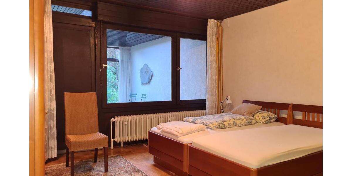 Bungalow mit Satteldach in idyllischer Ortsrandlage mit Fernblick - Einfamilienhaus Homburg | Angebot:21352445