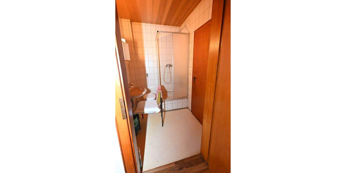 Einfamilienhaus Bexbach / Frankenholz Frankenholz - 7 Zimmer, 148 m&sup2;, 115.000&euro; | Angebot:25706690