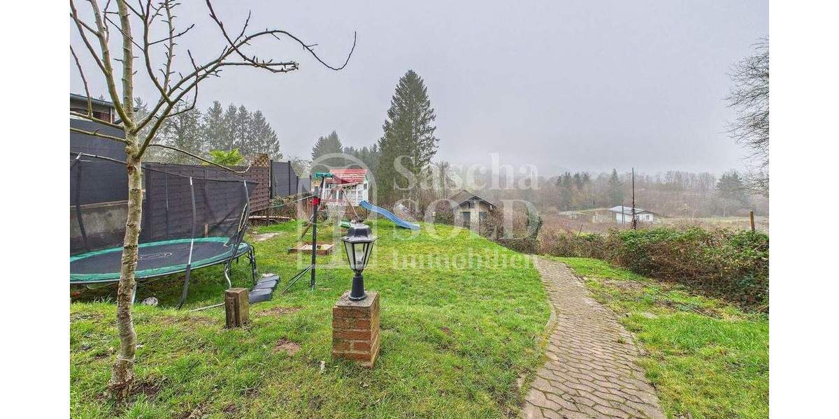 Gepflegtes Einfamilienhaus mit 5 Zimmern und großem Garten in ruhiger Wohnlage von Eppelborn-Humes - Einfamilienhaus Eppelborn Humes | Angebot:24835172