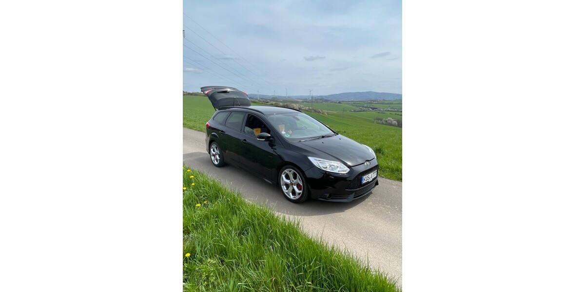 Ford Focus 128.000 km 11.990 &euro; Albessen 66871