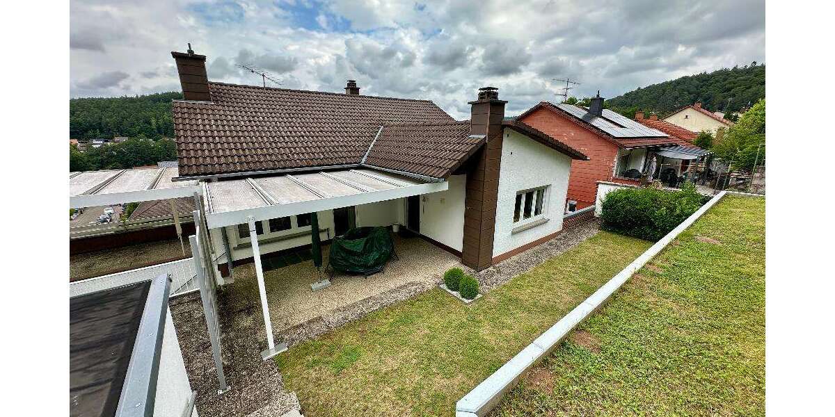 Einfamilienhaus Waldfischbach - 5 Zimmer, 151 m&sup2;, 215.000&euro; | Angebot:26183834
