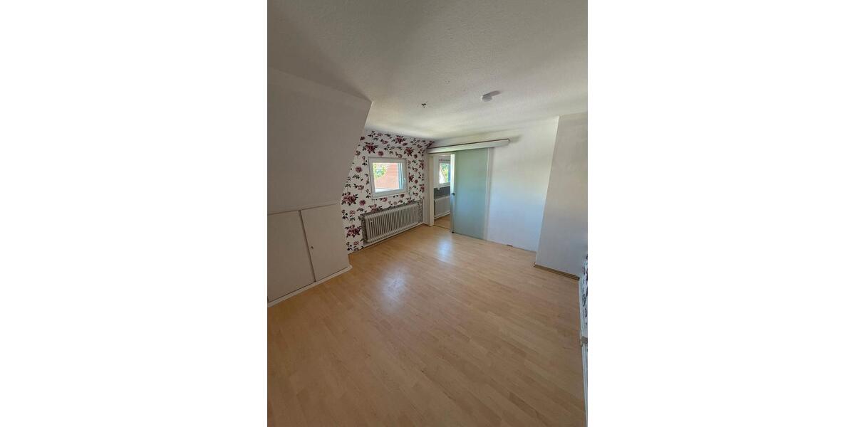 Reihenhaus Zweibrücken - 9 Zimmer, 193 m&sup2;, 325.000&euro; | Angebot:26929455