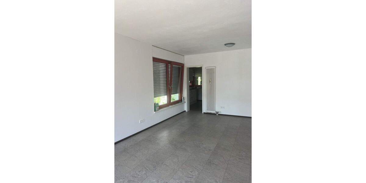 Etagenwohnung Saarbrücken Dudweiler - 3 Zimmer, 90 m&sup2;, 152.000&euro; | Angebot:25730777