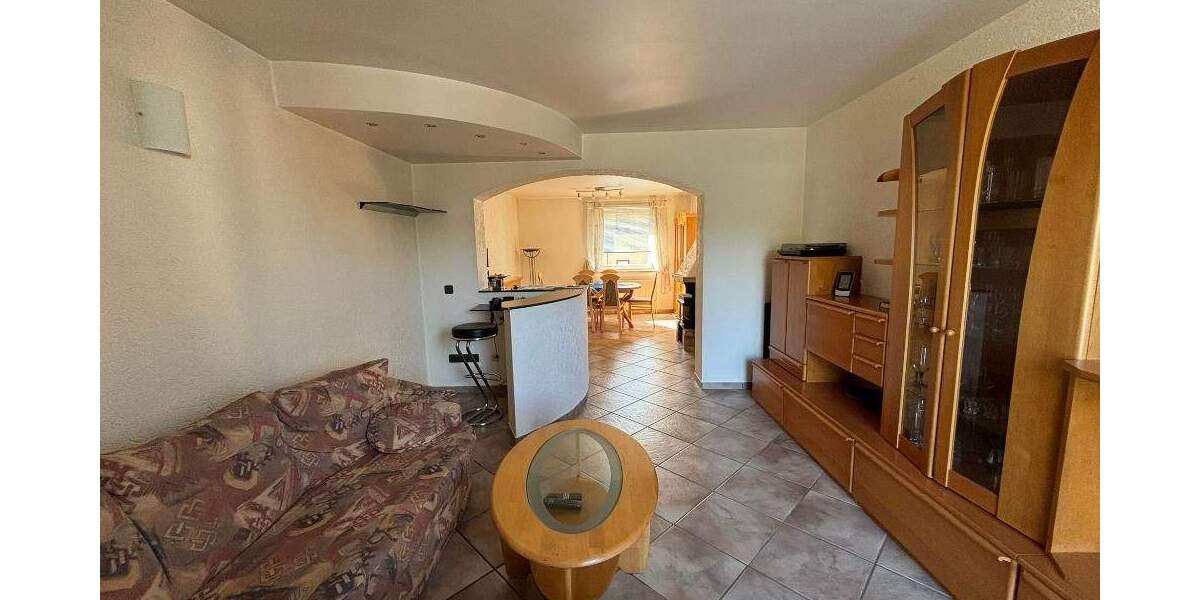 Mehrfamilienhaus, Wohnhaus Neunkirchen Wiebelskirchen - 6 Zimmer, 178 m&sup2;, 229.000&euro; | Angebot:25706021