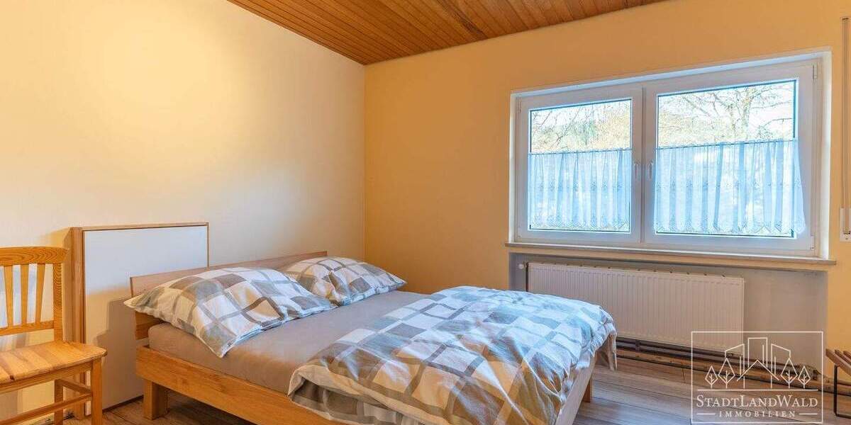 Einfamilienhaus Merzalben - 9 Zimmer, 220 m&sup2;, 319.500&euro; | Angebot:25733495
