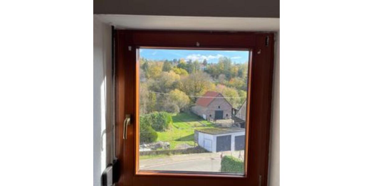 Dachgeschoßwohnung Saarbrücken Brebach-Fechingen - 3 Zimmer, 70 m&sup2;, 139.000&euro; | Angebot:25256842