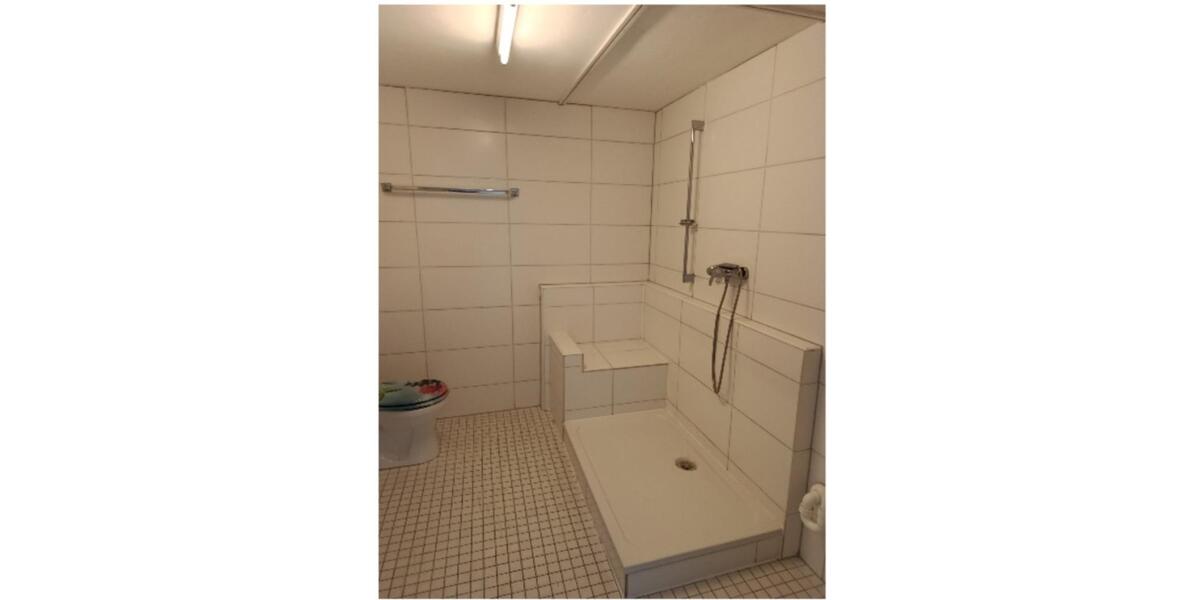 Etagenwohnung Saarbrücken St. Arnual - 2 Zimmer, 65 m&sup2;, 86.000&euro; | Angebot:25300212