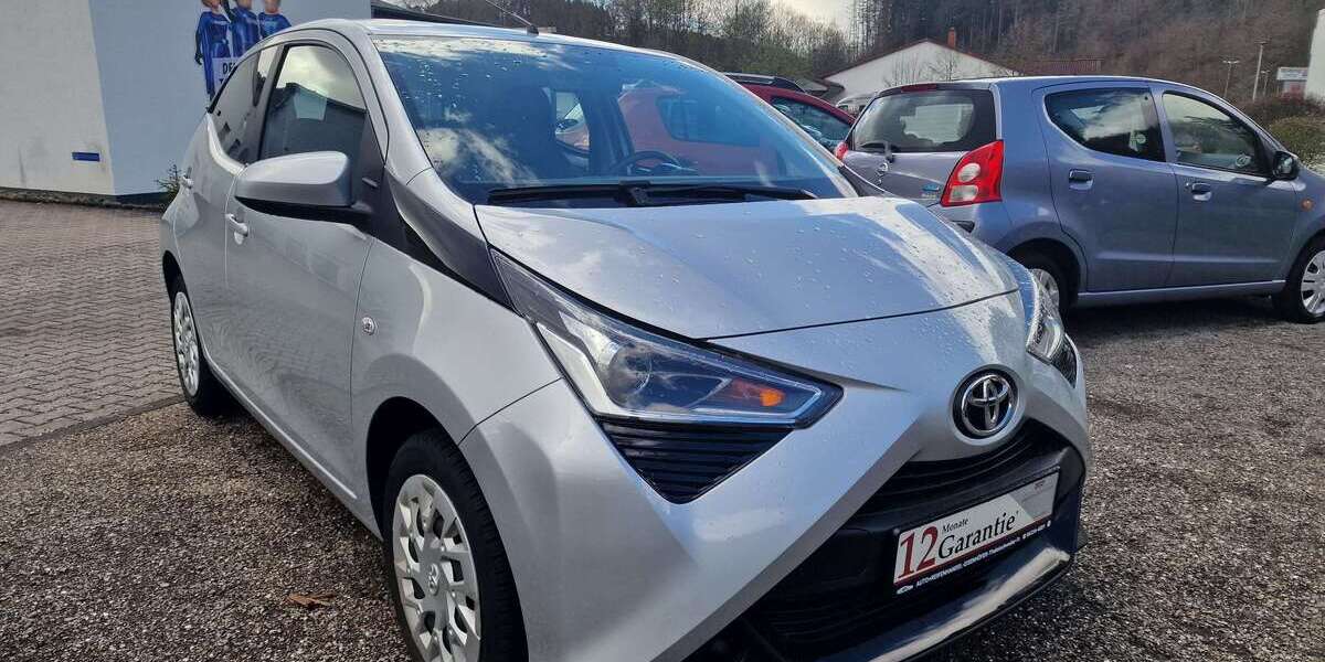 Toyota Aygo 30.000 km 13.799 &euro; Thaleischweiler-Fröschen 66987