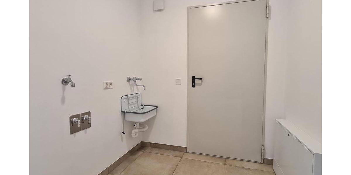 Einziehen und Wohlfühlen - Lichtdurchflutetes Wohnhaus, NB-Erstbezug, in idyllischer Stadtrandlage - Doppelhaushälfte Homburg | Angebot:12496894