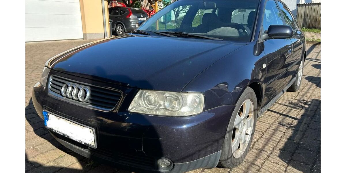 Audi A3 335.000 km 1.200 &euro; Steinwenden 66879