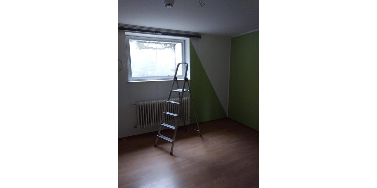 Etagenwohnung Saarbrücken Brebach-Fechingen - 4 Zimmer, 110 m&sup2;, 750&euro; | Angebot:26049469
