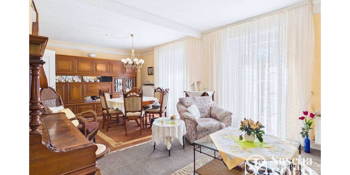 Freistehendes Einfamilienhaus in ruhiger Sackgassenlage auf weitläufigem Grundstück in St. Ingbert - Einfamilienhaus Sankt Ingbert St. Ingbert | Angebot:26191849