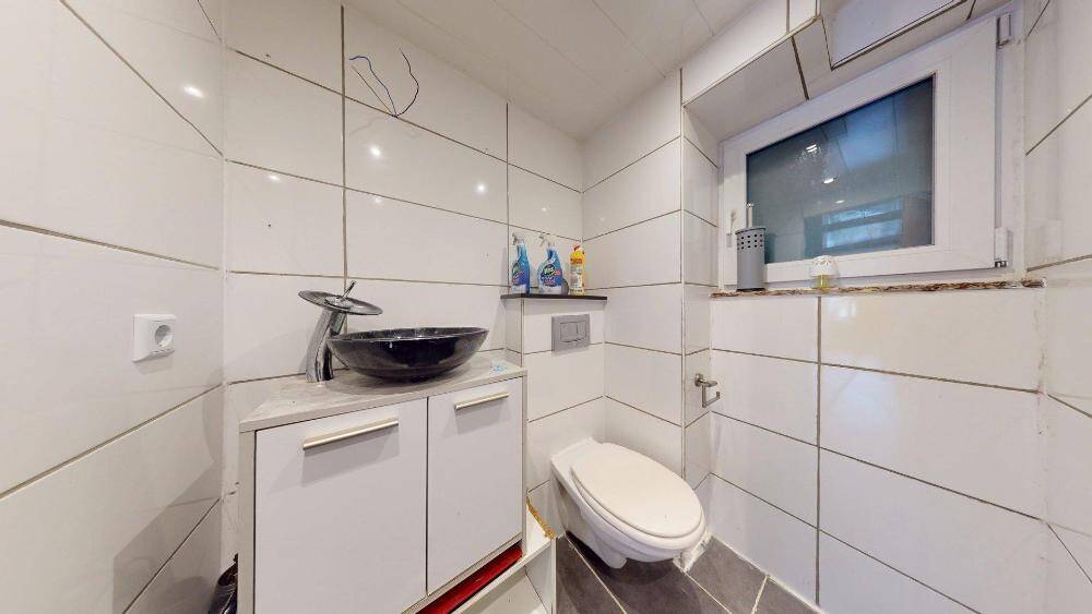 Mehrfamilienhaus, Wohnhaus Waldfischbach - 7 Zimmer, 130 m&sup2;, 119.000&euro; | Angebot:25998505