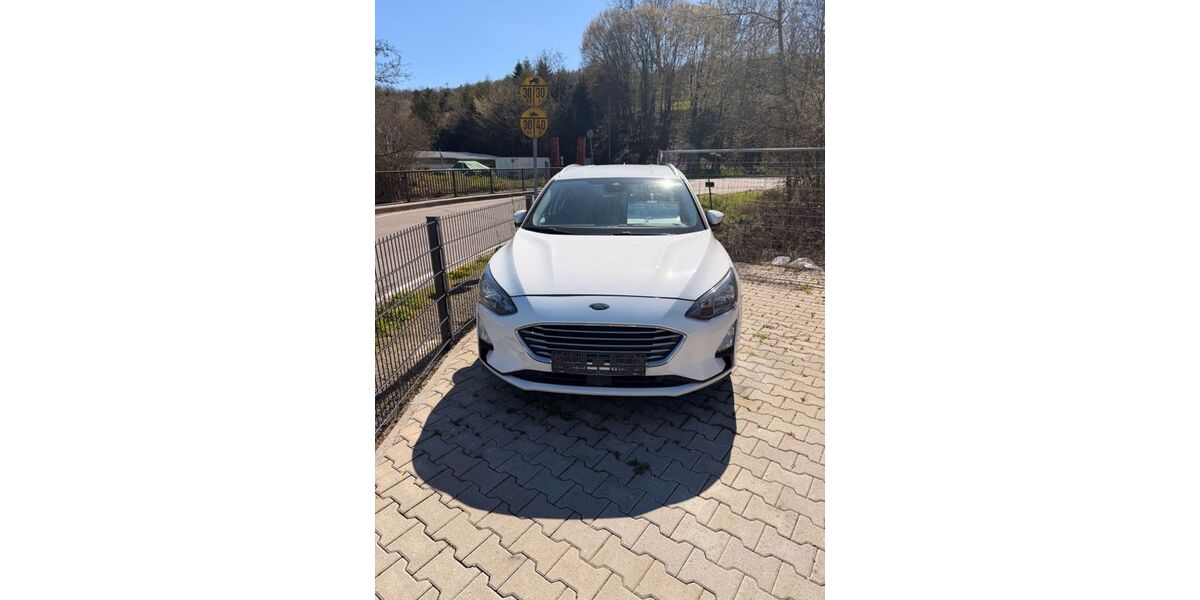Ford Focus 164.207 km 11.900 &euro; Landstuhl 66849