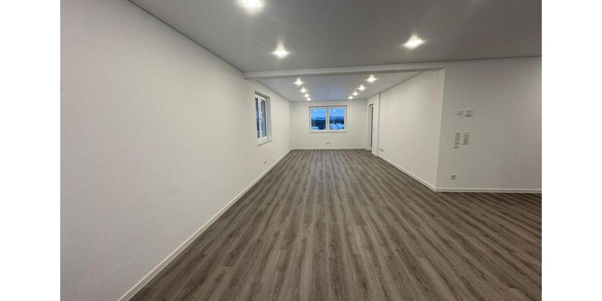 Etagenwohnung Gries - 5 Zimmer, 190 m&sup2;, 1.950&euro; | Angebot:24491788