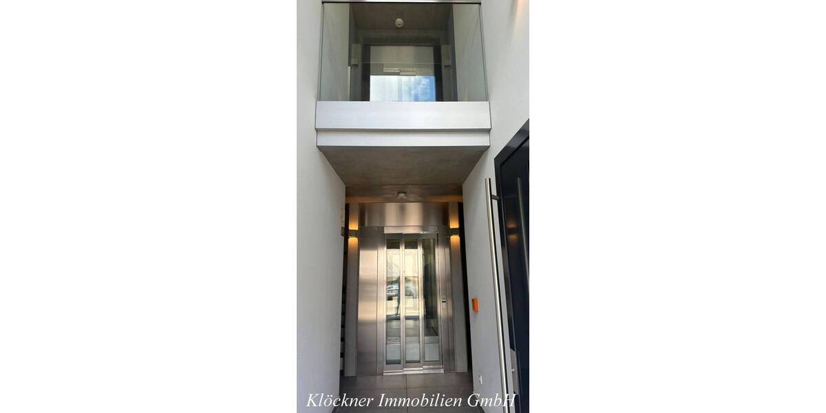 Etagenwohnung Saarbrücken St Johann - 5 Zimmer, 250 m&sup2;, 3.500&euro; | Angebot:26261540