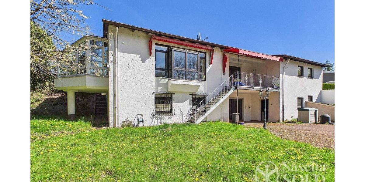 Großzügige Liegenschaft in ruhiger Waldrandlage - Pool, Sauna, Wintergarten, Balkon u. Doppelgarage - Einfamilienhaus Spiesen-Elversberg Elversberg | Angebot:26178654