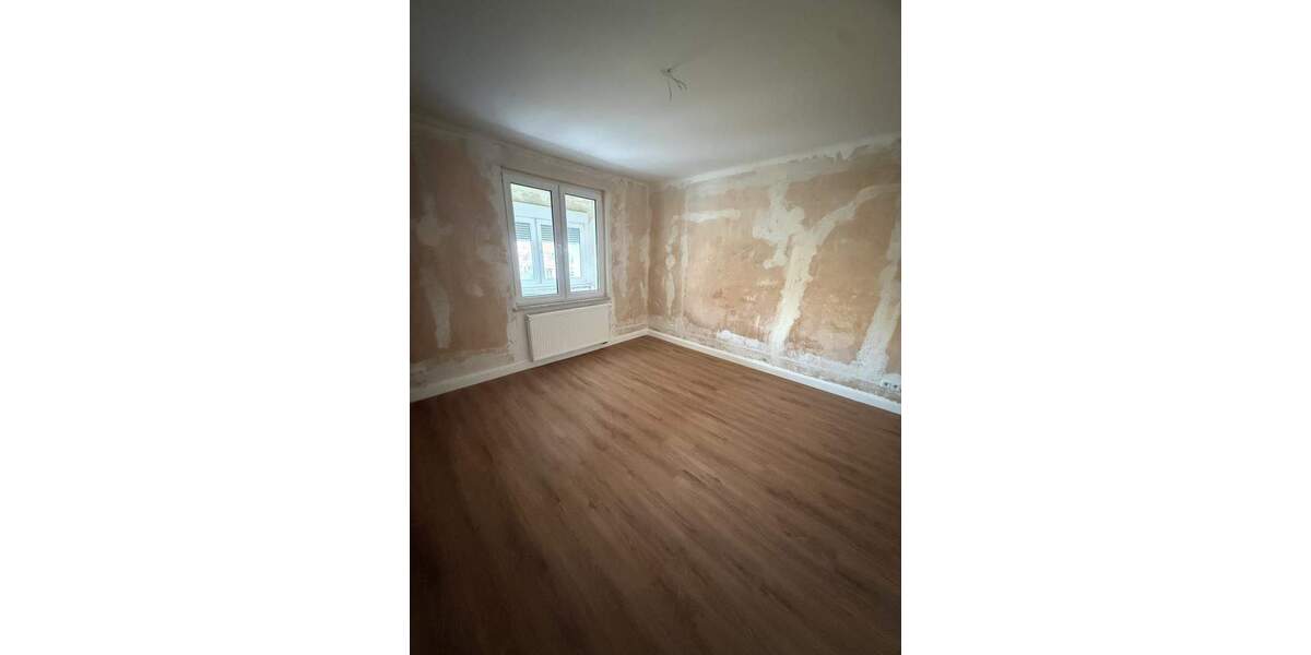 Etagenwohnung Homburg - 3 Zimmer, 89 m&sup2;, 715&euro; | Angebot:25667072