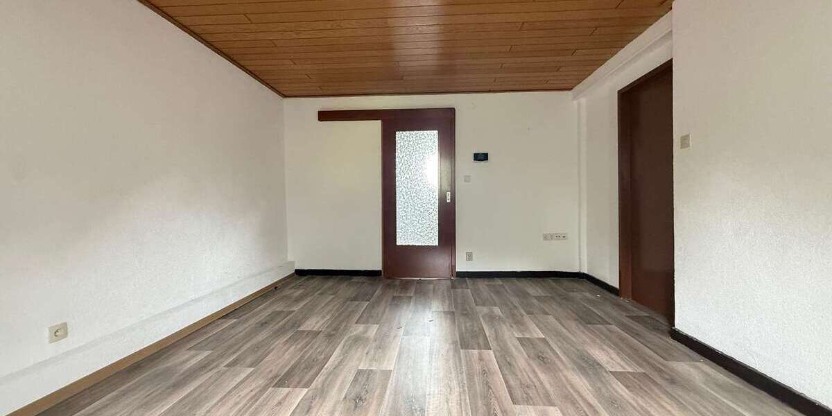 Gemütliche 3-Zimmer-Dachgeschosswohnung mit ca. 72 m² in Friedrichsthal-Bildstock - 3- Friedrichsthal | Angebot:27312609