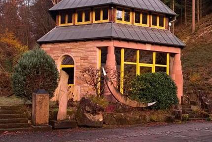 Haus Krickenbach - 2 Zimmer, 80 m&sup2;, 1.200&euro; | Angebot:25372148