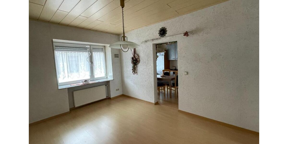 Reihenhaus Schiffweiler - 165.000&euro; | Angebot:23203201