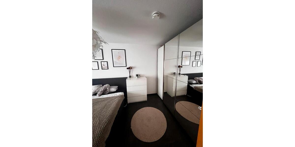 Etagenwohnung Saarbrücken Dudweiler - 3 Zimmer, 105 m&sup2;, 1.100&euro; | Angebot:26022303