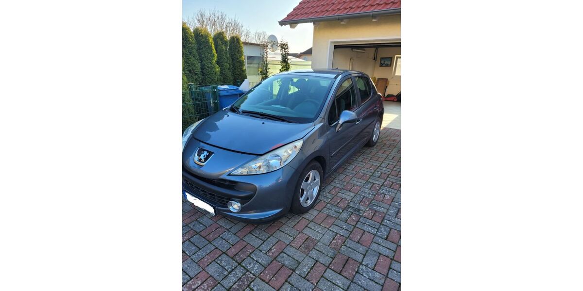 Peugeot 207 189.000 km 2.900 &euro; Spesbach 66882