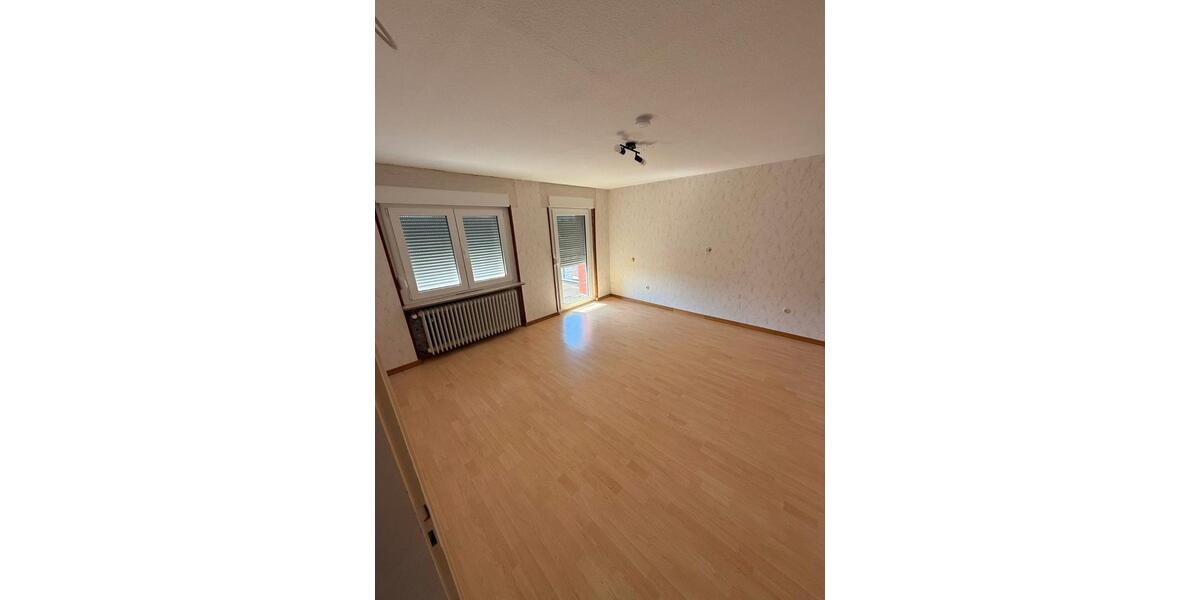 Reihenhaus Zweibrücken - 9 Zimmer, 193 m&sup2;, 325.000&euro; | Angebot:26929455