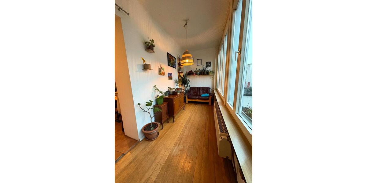 Etagenwohnung Saarbrücken - 1 Zimmer, 75 m&sup2;, 890&euro; | Angebot:25431680