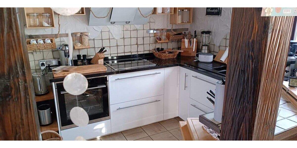Etagenwohnung Neunkirchen Innenstadt - 3 Zimmer, 120 m&sup2;, 900&euro; | Angebot:25665458