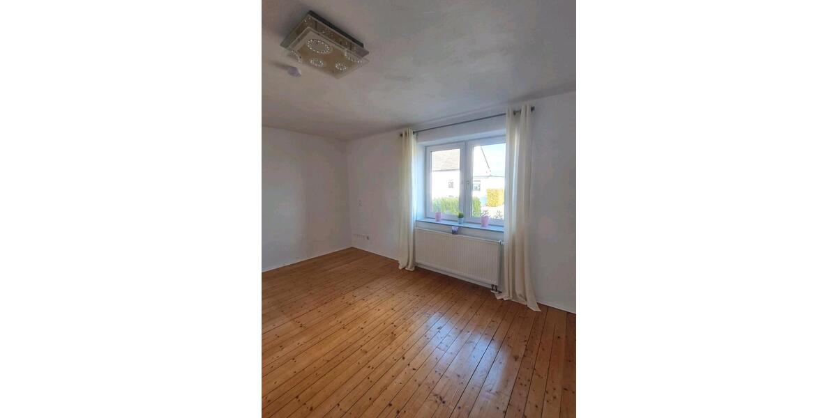 Einfamilienhaus Zweibrücken - 5 Zimmer, 155 m&sup2;, 1.330&euro; | Angebot:26040439