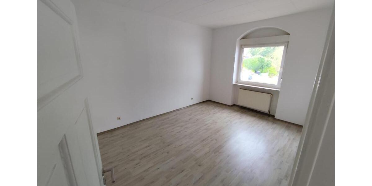 Erdgeschoßwohnung Neunkirchen - 4 Zimmer, 75 m&sup2;, 850&euro; | Angebot:25988103