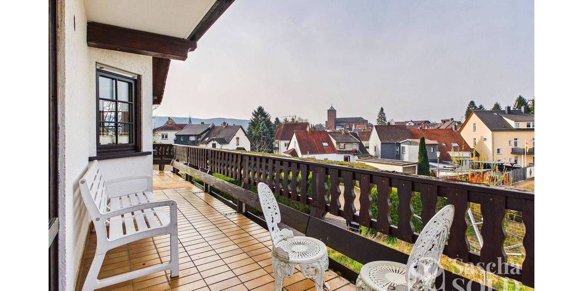 Freistehendes Einfamilienhaus mit Einliegerwohnung auf weitläufigem Grundstück mit Panoramablick - Einfamilienhaus Sankt Ingbert St. Ingbert | Angebot:26178655