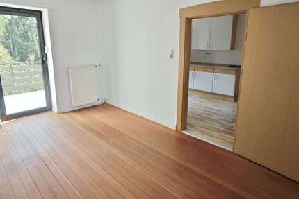 Haus Bexbach - 5 Zimmer, 150 m&sup2;, 900&euro; | Angebot:26837156