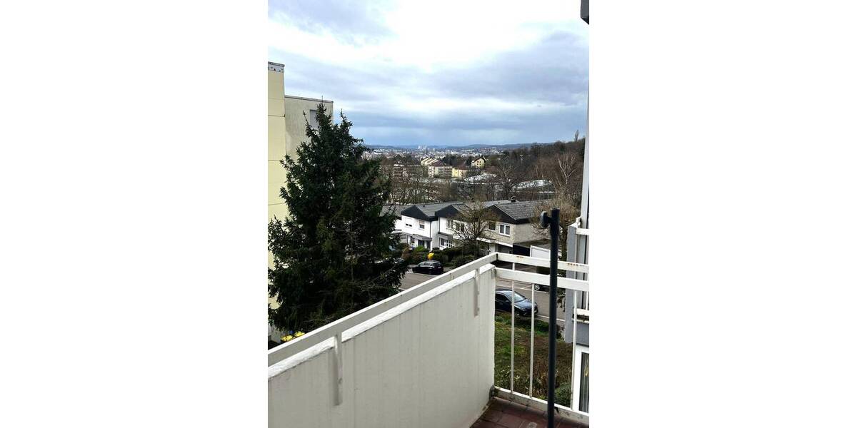 Etagenwohnung Saarbrücken St Johann - 2 Zimmer, 75 m&sup2;, 700&euro; | Angebot:25959145