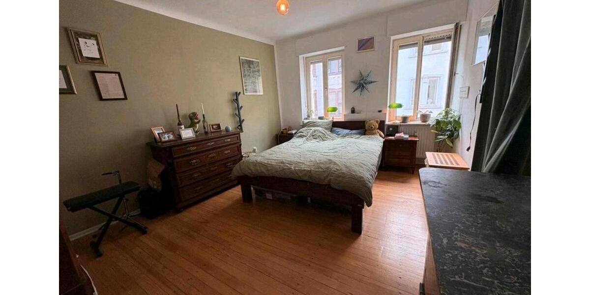 Etagenwohnung Saarbrücken - 1 Zimmer, 75 m&sup2;, 890&euro; | Angebot:26672376