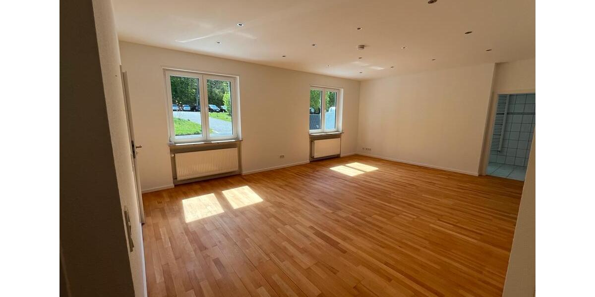 Erdgeschoßwohnung Homburg - 3 Zimmer, 92 m&sup2;, 850&euro; | Angebot:26042099